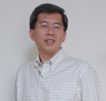 Dr Raymond Tang Ching Lau is a Rheumatologist and Assistant Dean of Medicine in Singapore University